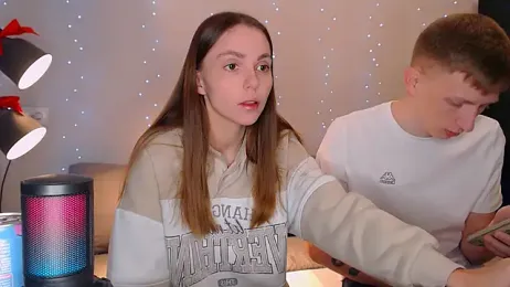 juliaanddima — Stripchat recorded stream image, 06.02.2025 07:30