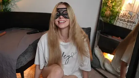 mbcaanna — Stripchat recorded stream image, 21.04.2025 16:00