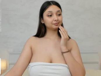 pinkncrazy — Chaturbate recorded stream screenshot (06 Feb 2025)