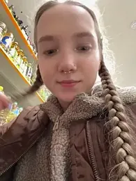 bambi_lu — Stripchat recorded stream image, 22.04.2025 17:40
