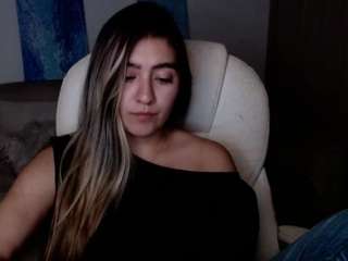 alexyferrer — Camsoda recorded stream image, 22.04.2025 23:40