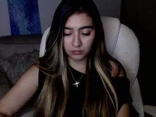 alexyferrer — Camsoda recorded stream image, 22.04.2025 23:40