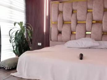 alicia_lang — Chaturbate recorded stream screenshot (22 Apr 2025)