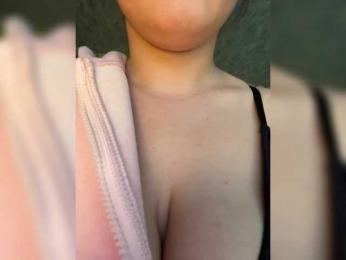 little-devil — Bongacams recorded stream image, 23.04.2025 14:30