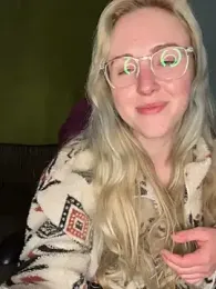 SherryOutdoor1 — Stripchat recorded stream image, 23.04.2025 19:40