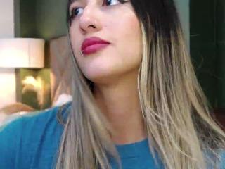 Sophia Loreen — Flirt4free recorded stream screenshot (23 Apr 2025)