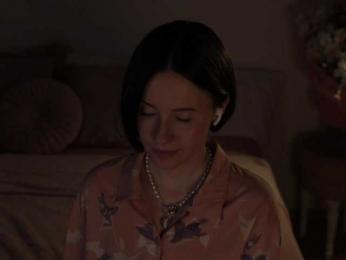 MissEssie — Bongacams recorded stream image, 23.04.2025 17:00