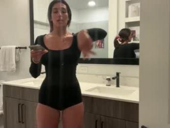 camiliakxoxo — Chaturbate recorded stream image, 24.04.2025 02:50