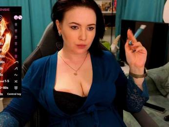 Katniss_K — Bongacams recorded stream image, 24.04.2025 07:40