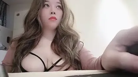 chenxin778 — Stripchat recorded stream image, 25.04.2025 15:40