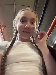 bambi_lu — Stripchat recorded stream image, 25.04.2025 20:10