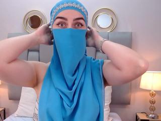 Aliah Manzur — Flirt4free recorded stream screenshot (25 Apr 2025)