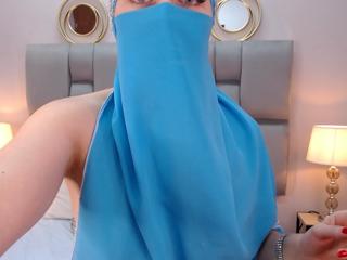 Aliah Manzur — Flirt4free recorded stream screenshot (25 Apr 2025)