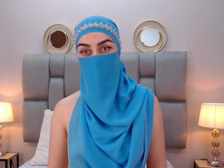 Aliah Manzur — Flirt4free recorded stream screenshot (25 Apr 2025)