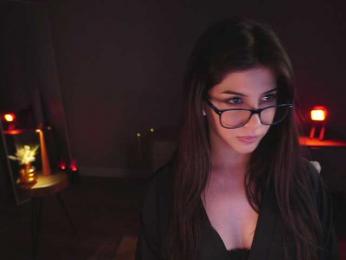 -Madi- — Bongacams recorded stream screenshot (25 Apr 2025)
