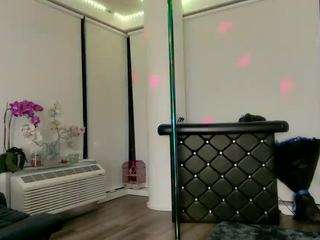 strellakat — Camsoda recorded stream screenshot (26 Apr 2025)