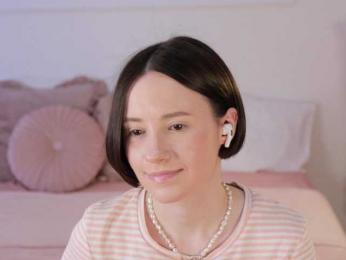 MissEssie — Bongacams recorded stream image, 26.04.2025 15:00