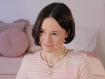 MissEssie — Bongacams recorded stream image, 26.04.2025 15:00