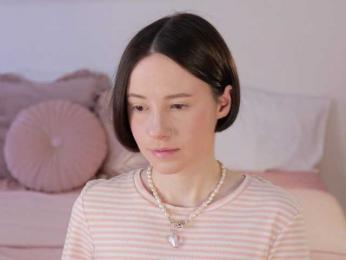 MissEssie — Bongacams recorded stream image, 26.04.2025 15:00