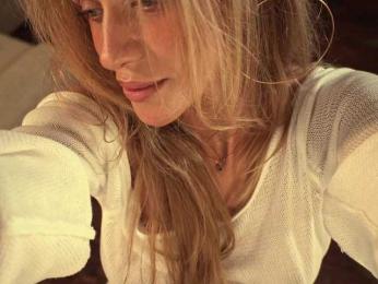 HeyBanana — Bongacams recorded stream screenshot (26 Apr 2025)