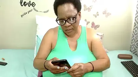 DairyQueen2 — Stripchat recorded stream image, 28.04.2025 09:50