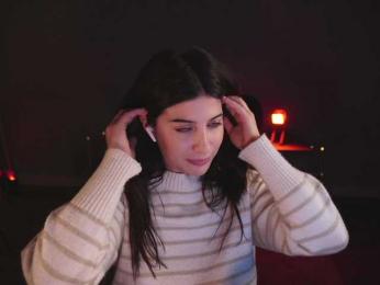 -Madi- — Bongacams recorded stream screenshot (28 Apr 2025)