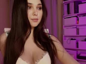 hollyextra — Chaturbate recorded stream image, 28.04.2025 18:40