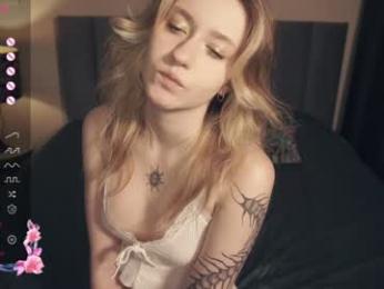 vivid_girls — Chaturbate recorded stream image, 28.04.2025 20:10