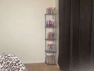 t1ger — Camsoda recorded stream image, 28.04.2025 23:00