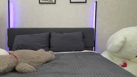 dolly_ll — Stripchat recorded stream image, 29.04.2025 13:40