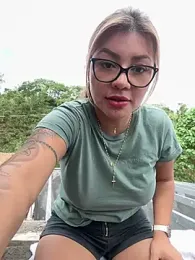 DIANITA_1988 — Stripchat recorded stream image, 30.04.2025 13:30