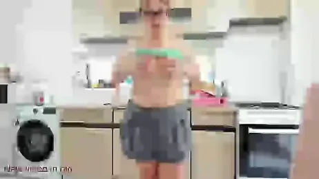 Julia35 — Stripchat recorded stream image, 07.02.2025 06:40