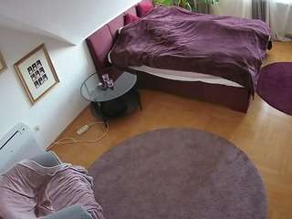 voyeurcam-julmodels-whitebed-4 — Camsoda recorded stream image, 06.02.2025 19:30