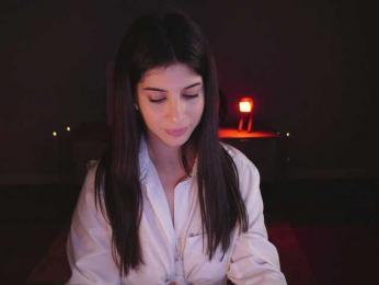 -Madi- — Bongacams recorded stream screenshot (30 Apr 2025)