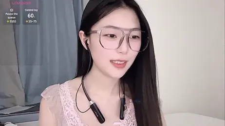 Sweet-Angel999 — Stripchat recorded stream screenshot (01 May 2025)