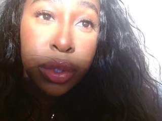 giannalove — Camsoda recorded stream image, 02.05.2025 04:20