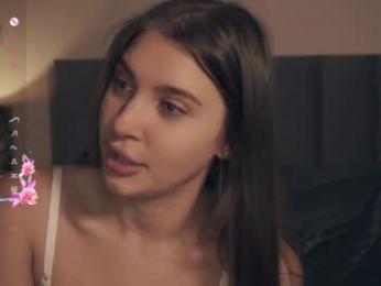 vivid_girls — Chaturbate recorded stream image, 02.05.2025 07:00