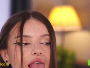 bellacle — Chaturbate recorded stream image, 02.05.2025 07:20