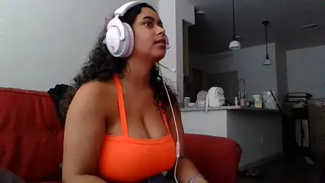 cinnaminnie — Stripchat recorded stream image, 04.05.2025 16:10