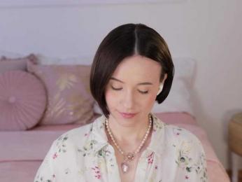 MissEssie — Bongacams recorded stream image, 04.05.2025 18:20