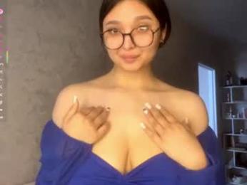 pinkncrazy — Chaturbate recorded stream screenshot (05 May 2025)