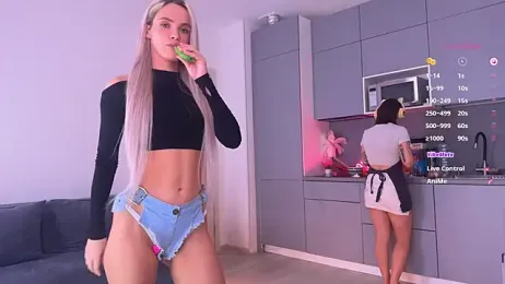 mikkixmeow — Stripchat recorded stream image, 05.05.2025 08:50