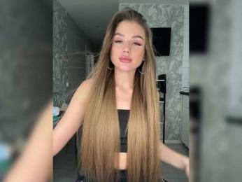 SweetyMia — Bongacams recorded stream screenshot (05 May 2025)