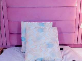 emmajonees — Camsoda recorded stream screenshot (25 Jan 2025)