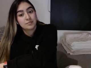 alexyferrer — Camsoda recorded stream image, 05.05.2025 22:20