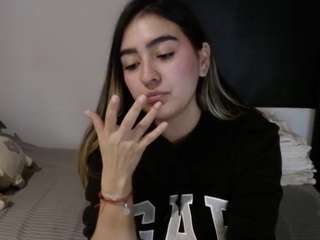 alexyferrer — Camsoda recorded stream image, 05.05.2025 22:20