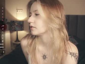 vivid_girls — Chaturbate recorded stream image, 05.05.2025 19:20