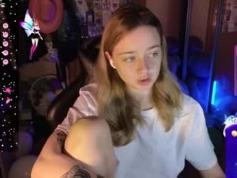 queen_kitty1818 — Chaturbate recorded stream screenshot (06 May 2025)