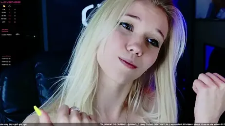 ShhhO_O — Stripchat recorded stream image, 06.05.2025 07:40