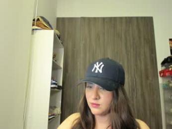 lindabluee — Chaturbate recorded stream image, 06.05.2025 14:10